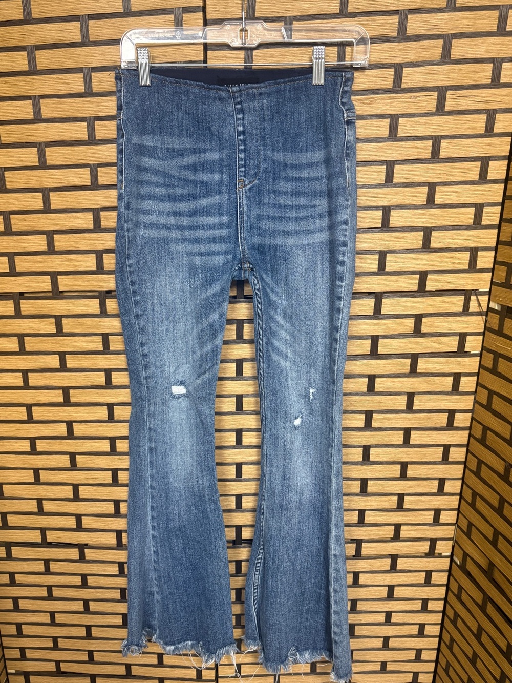Risen pull on flare leg jeans size small